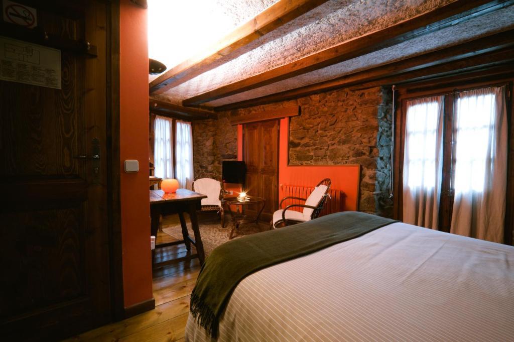 Hostal Cisco De Sans Andorra la Vella Bilik gambar